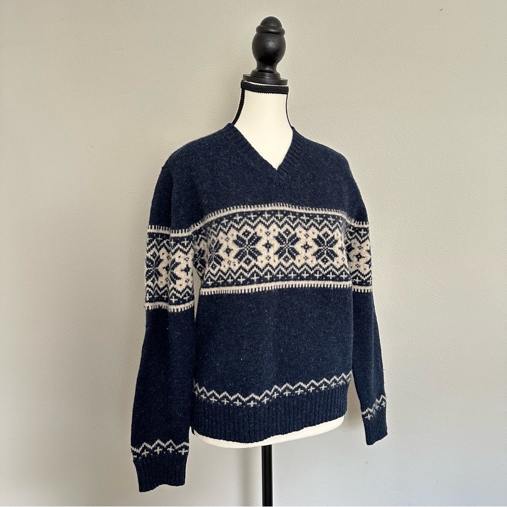 VINTAGE Aeropostale 100% Wool Sweater